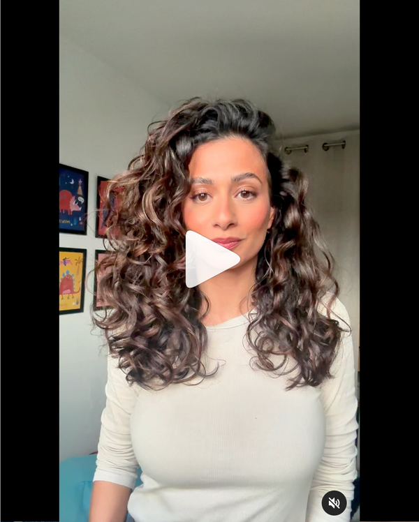 Placement des cheveux pendant l’application des produits coiffants