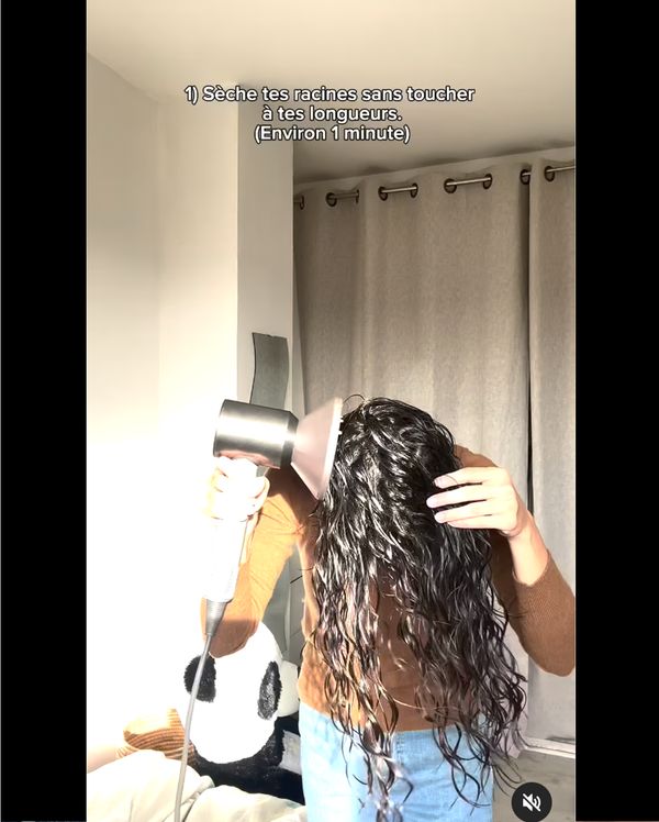 Sécher ses cheveux au diffuseur rapidement en 4 étapes :